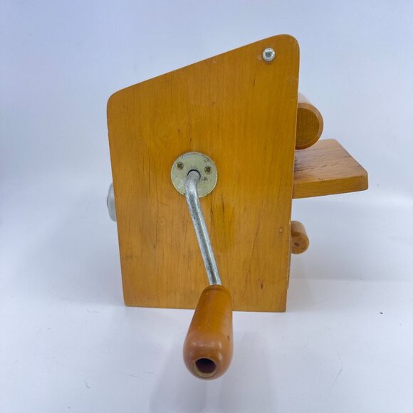 vintage lariana wooden manual hard cheese grater with drawer & crank handle - Picture 4 of 8